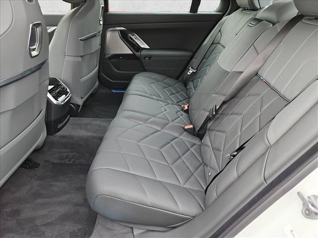 New 2026 BMW i7 eDrive50 w/ Executive Package RWD image 16