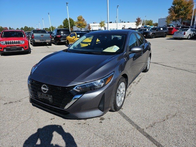 Used 2024 Nissan Sentra S image 2