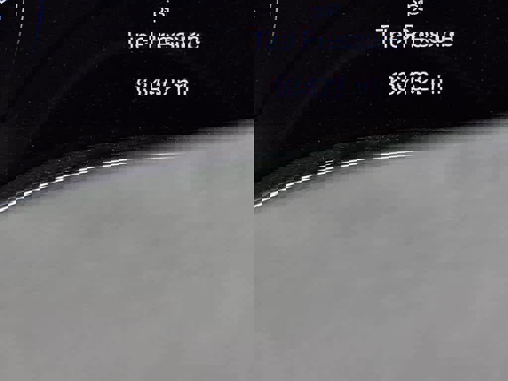 Used 2019 Jeep Grand Cherokee Limited image 25