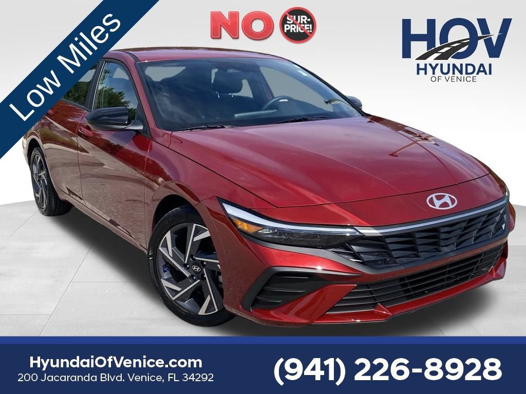 Certified 2025 Hyundai Elantra Sport FWD image 1