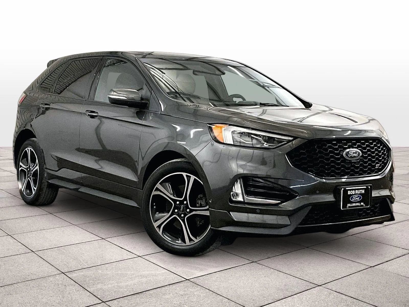 Used 2019 Ford Edge ST w/ Equipment Group 401A AWD/4WD image 2