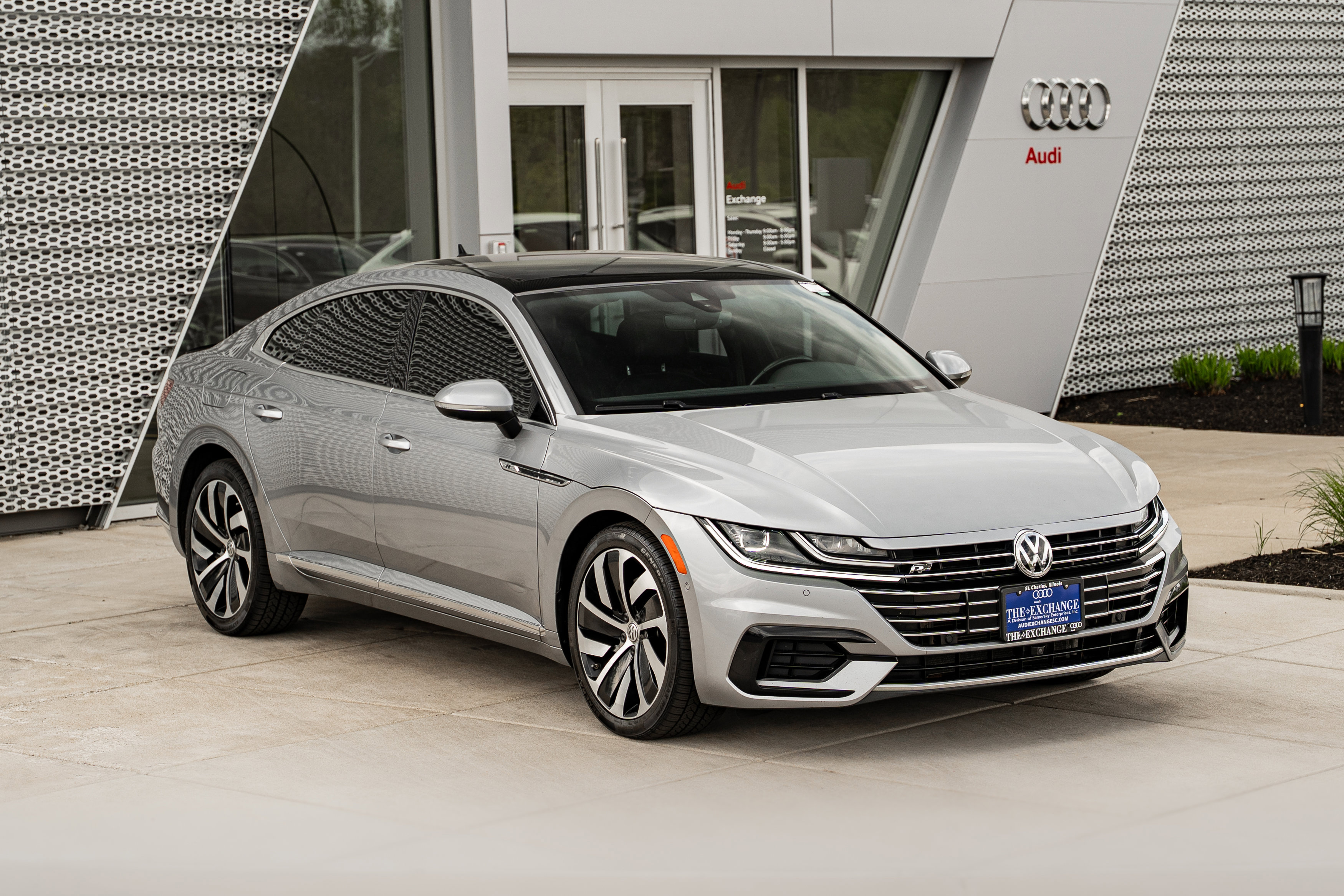Used 2019 Volkswagen Arteon SEL Premium AWD/4WD image 2