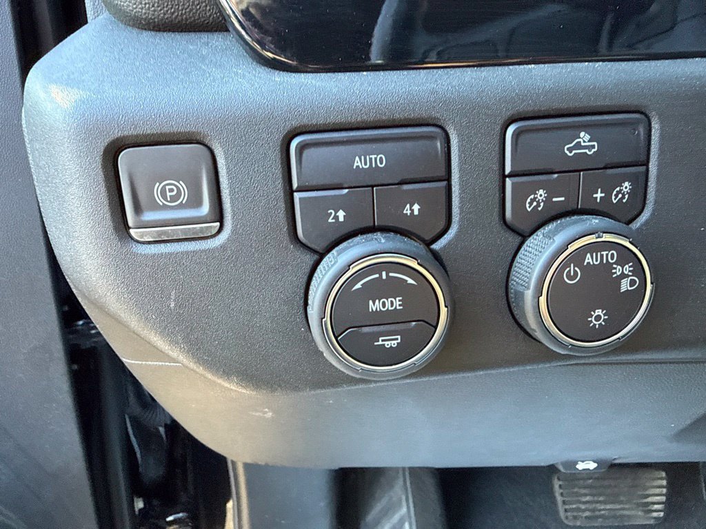 Used 2024 Chevrolet Silverado 1500 LT AWD/4WD image 22