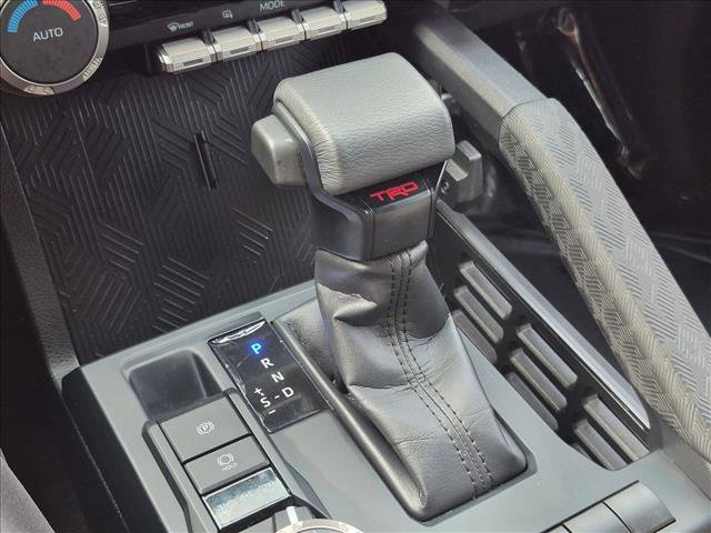 Certified 2025 Toyota Tacoma TRD Off-Road AWD/4WD image 11