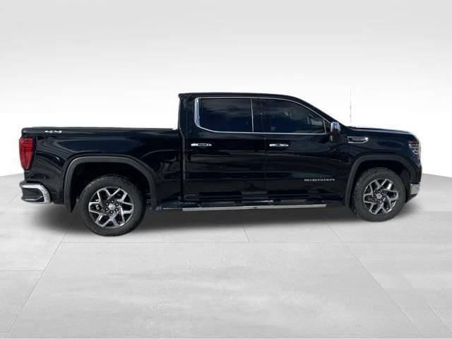 Used 2022 GMC Sierra 1500 SLT w/ SLT Premium Package AWD/4WD image 8