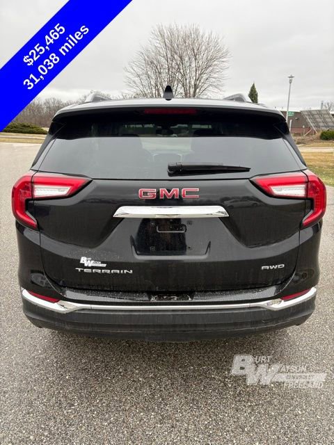 Used 2024 GMC Terrain SLT image 5