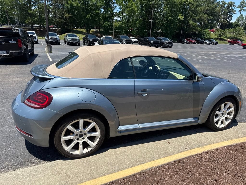 Used 2019 Volkswagen Beetle 2.0T Final Edition SEL FWD image 2