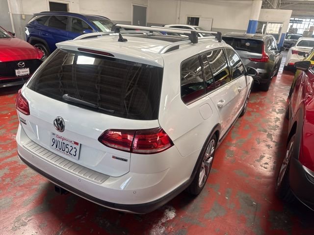 Used 2019 Volkswagen Golf Alltrack SE AWD/4WD image 3