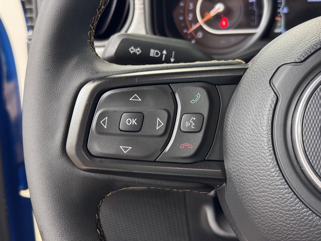 Used 2024 Jeep Gladiator Sport image 30