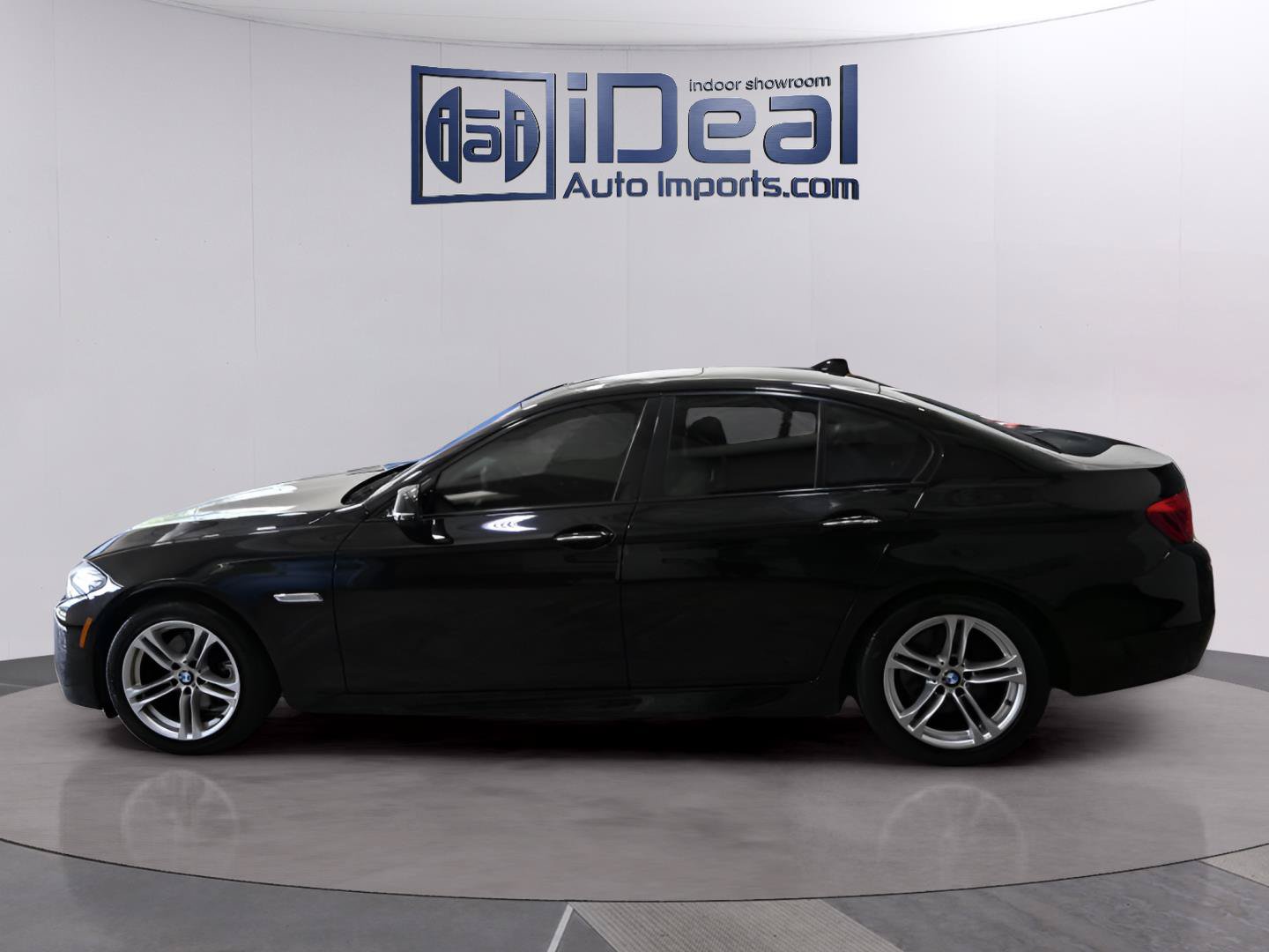 Used 2015 BMW 528i xDrive Sedan AWD/4WD image 2