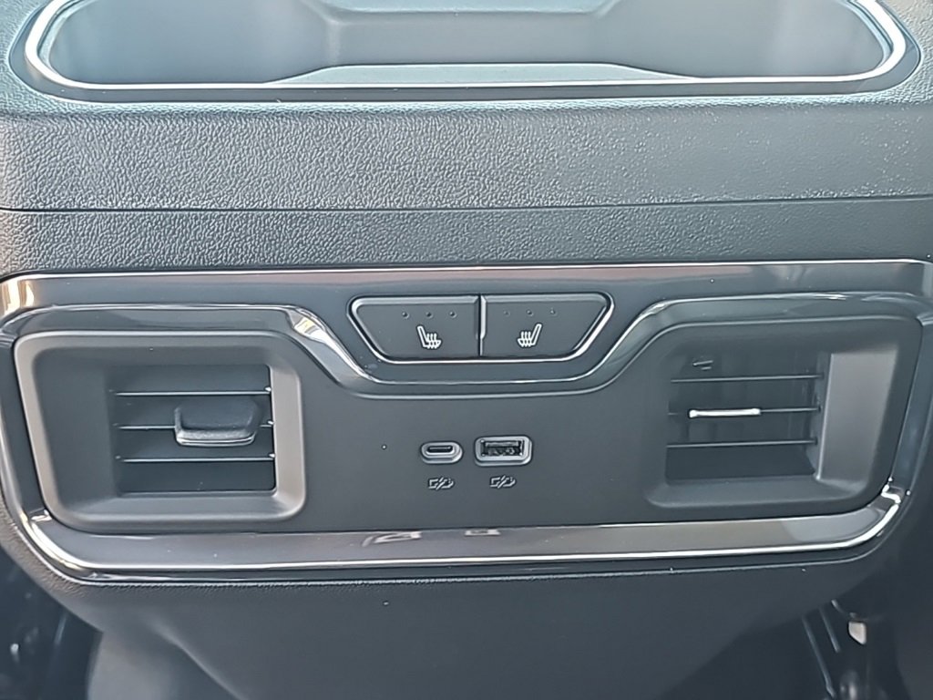 New 2026 GMC Sierra 2500 Denali Ultimate w/ Max Trailering Package image 16