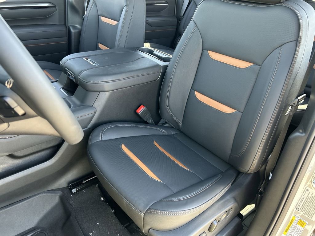 New 2026 GMC Sierra 2500 AT4 w/ Technology Package AWD/4WD image 19