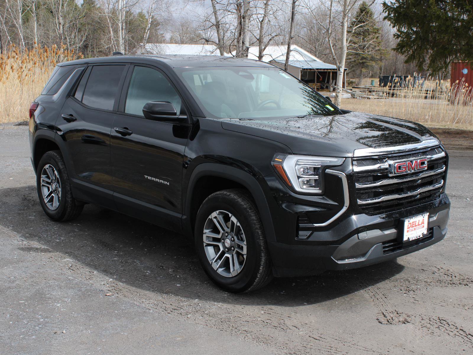 Used 2026 GMC Terrain Elevation image 3