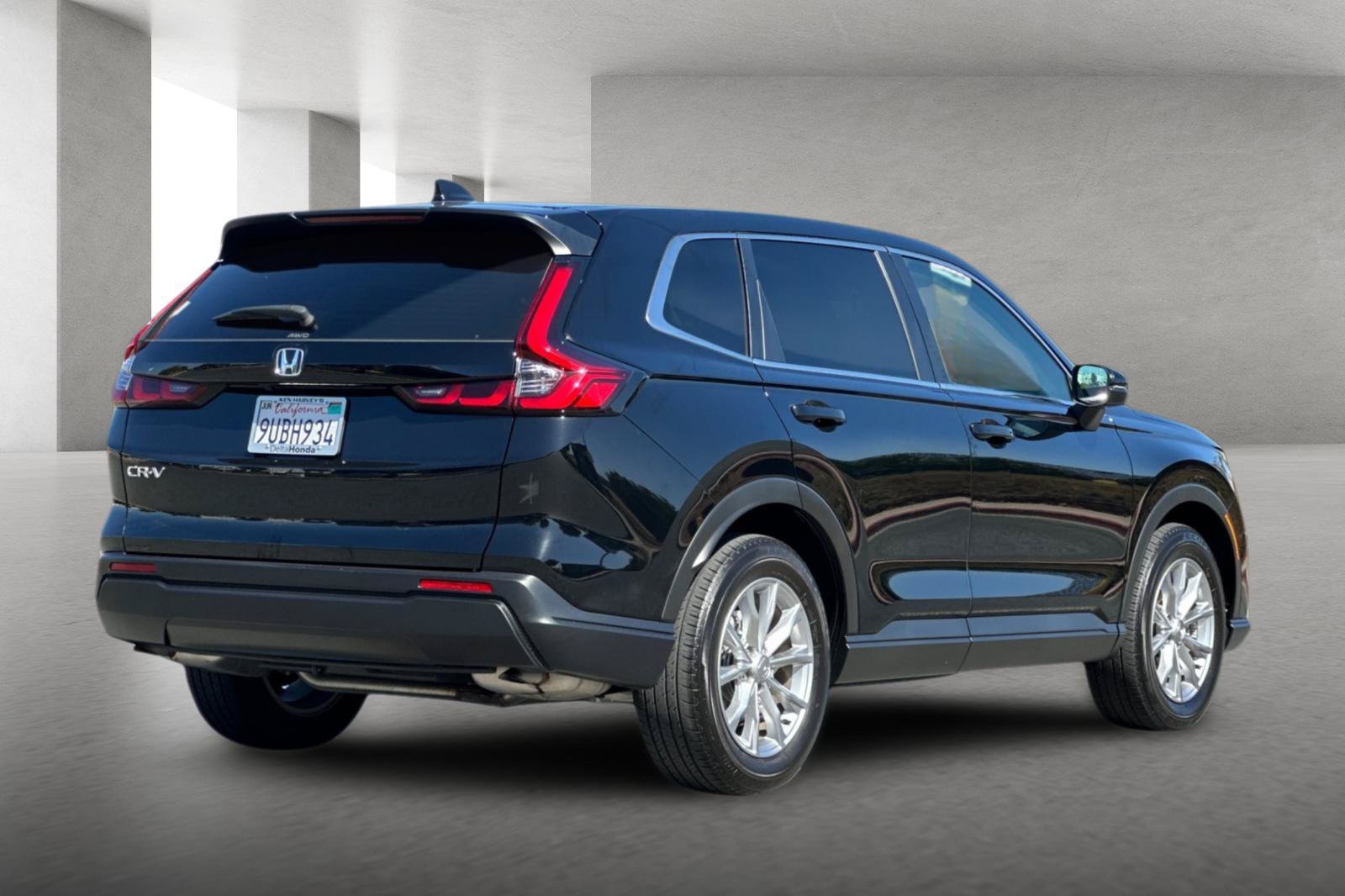 Certified 2025 Honda CR-V EX image 4