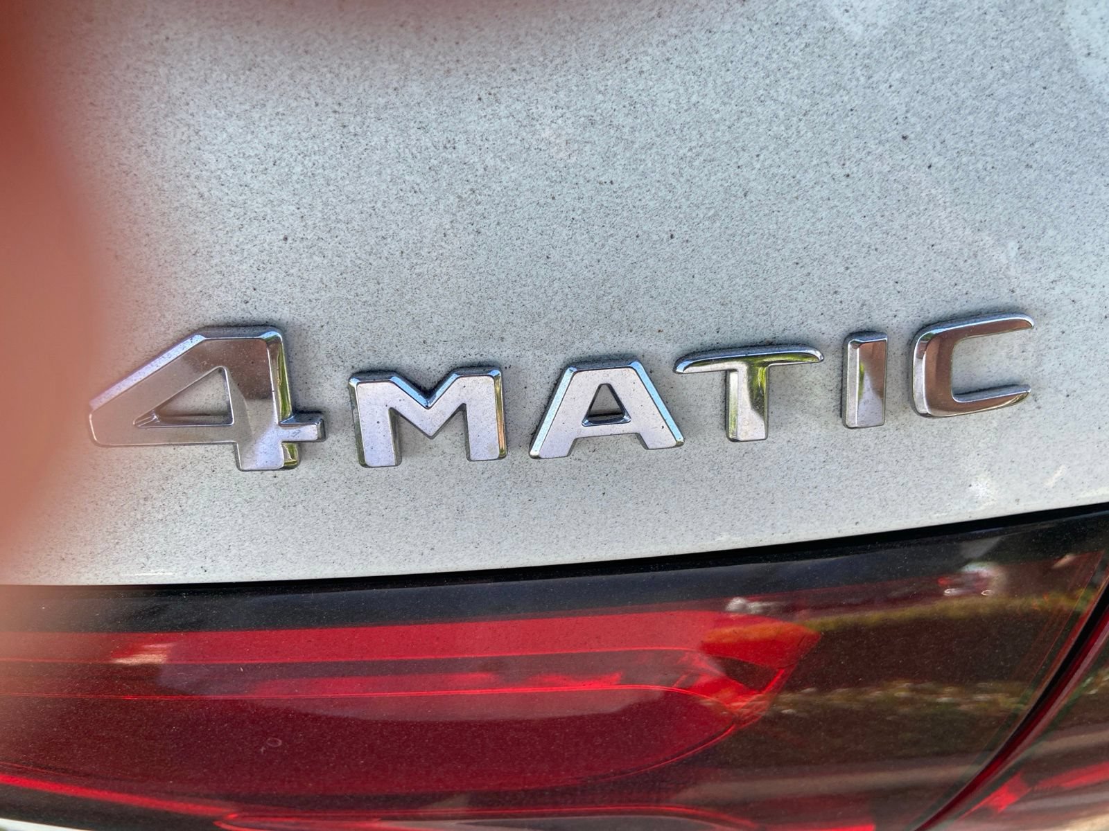 Used 2025 Mercedes-Benz GLC 350e 4MATIC image 4