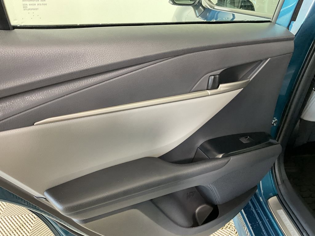 New 2026 Toyota Camry SE image 16