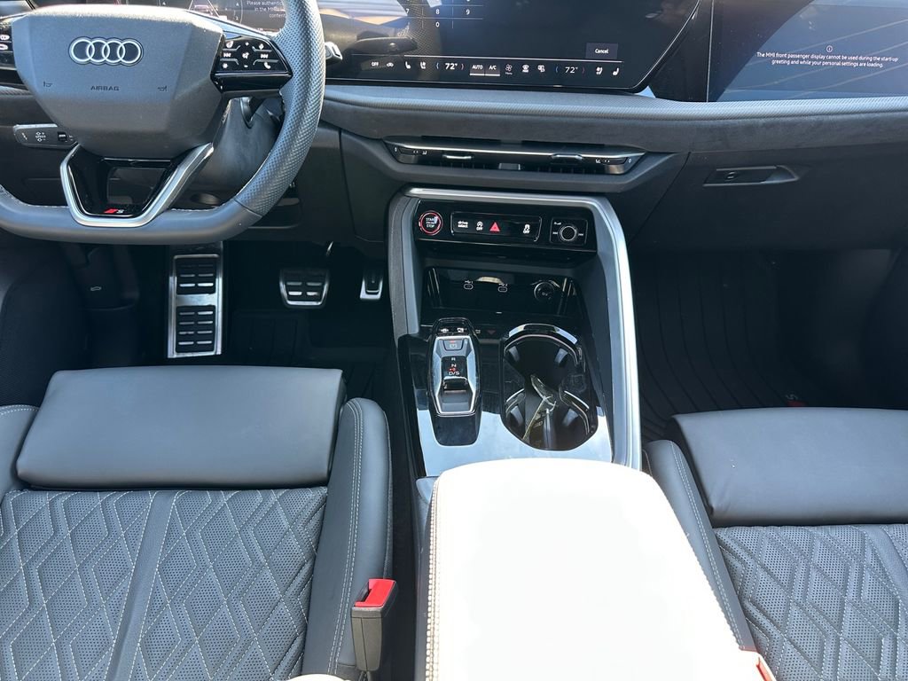 Used 2025 Audi SQ5 Prestige AWD/4WD image 11