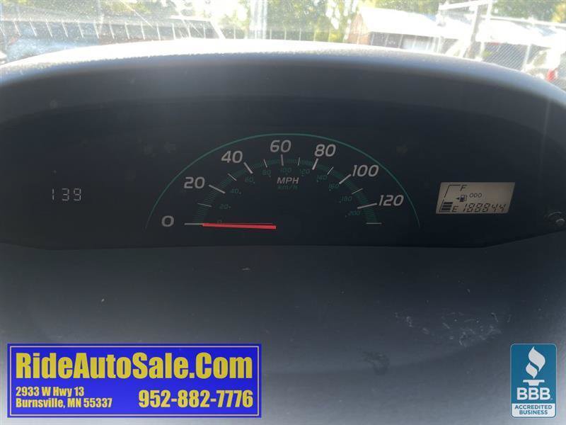 Used 2008 Toyota Yaris 2-Door Hatchback FWD image 18