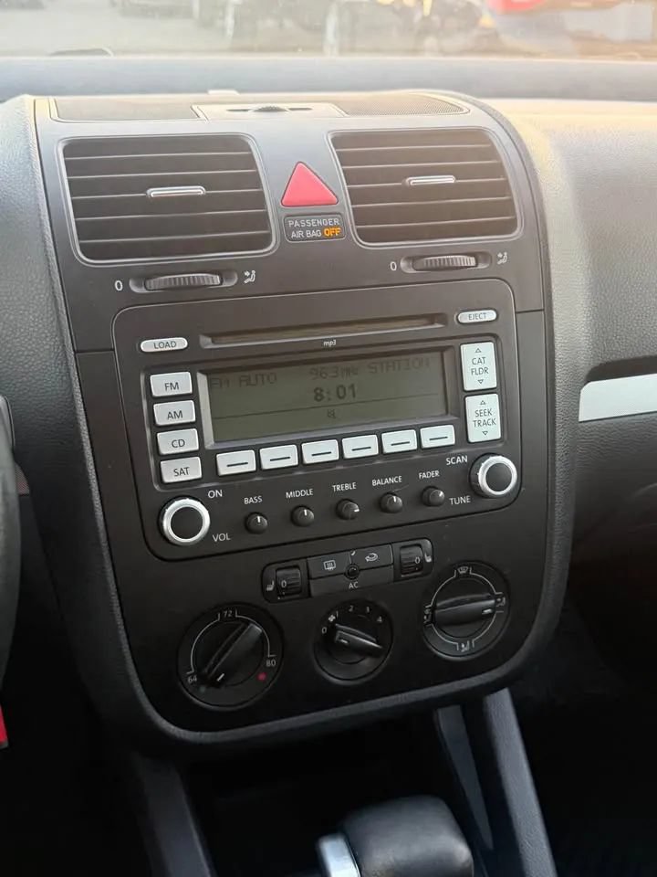 Used 2008 Volkswagen Jetta Wolfsburg Edition FWD image 10