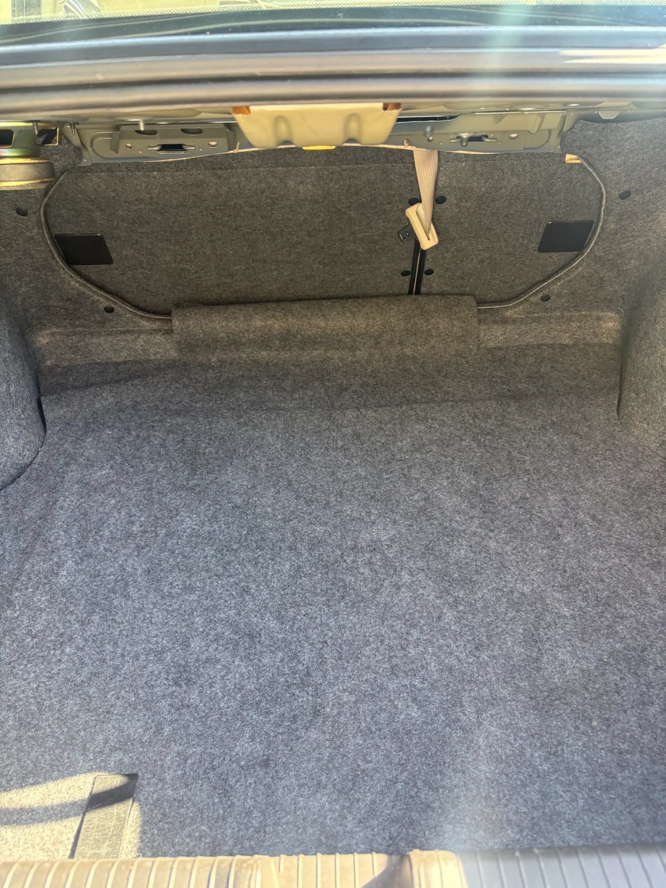 Used 2003 Saturn L-Series L200 w/ Audio Pkg I FWD image 26