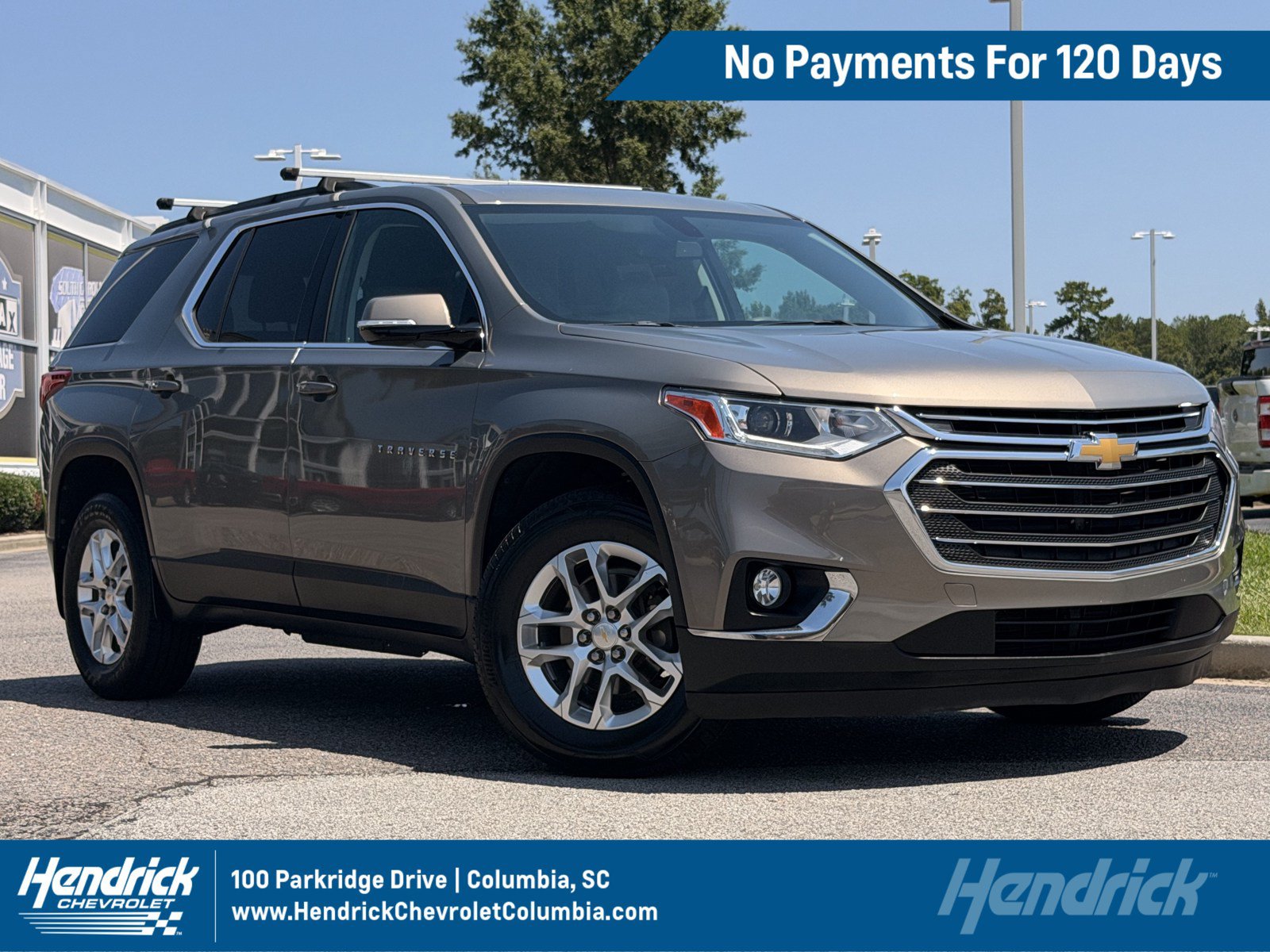 Used 2019 Chevrolet Traverse LT FWD image 1