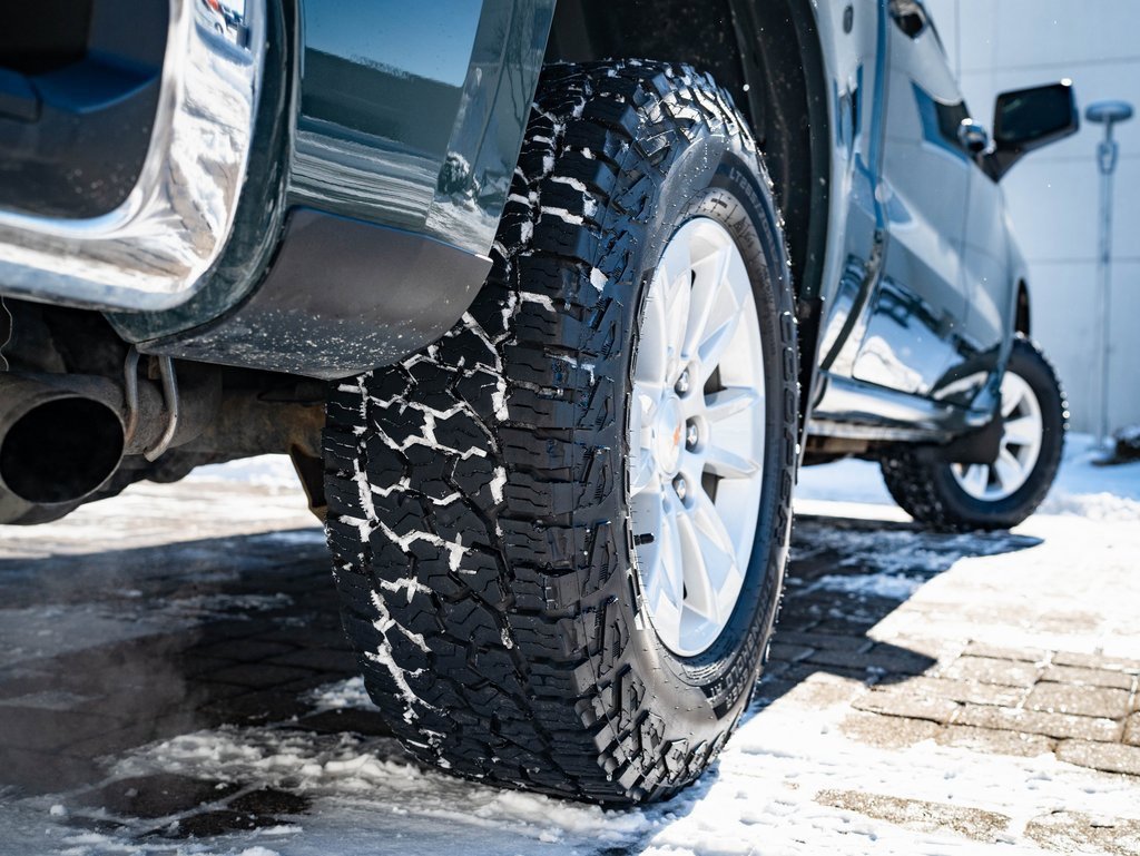 Used 2025 Chevrolet Silverado 1500 LT image 43