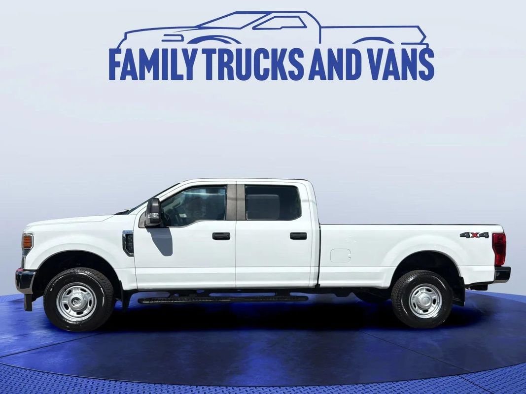 Used 2022 Ford F250 XL w/ Power Equipment Group AWD/4WD image 2