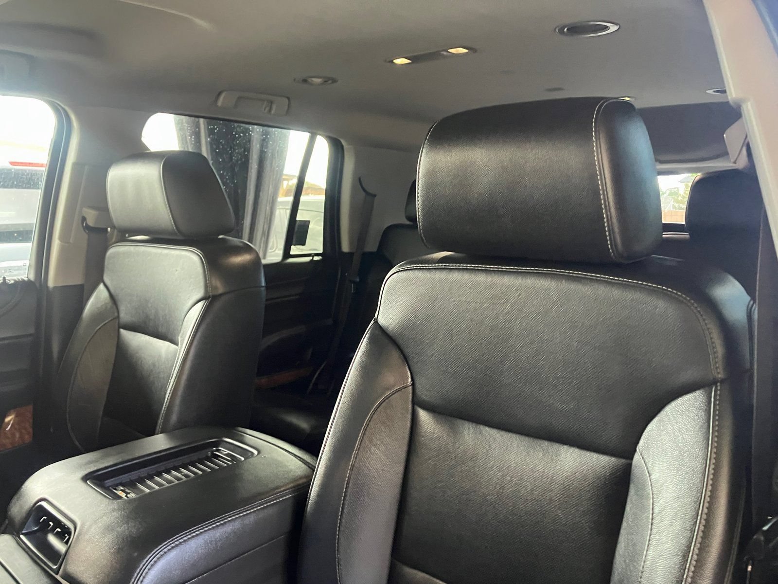 Used 2018 Chevrolet Tahoe Premier w/ RST 6.2L Performance Edition AWD/4WD image 12