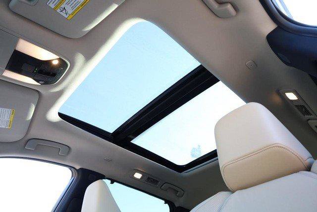 Used 2025 INFINITI QX60 Sensory AWD/4WD image 9