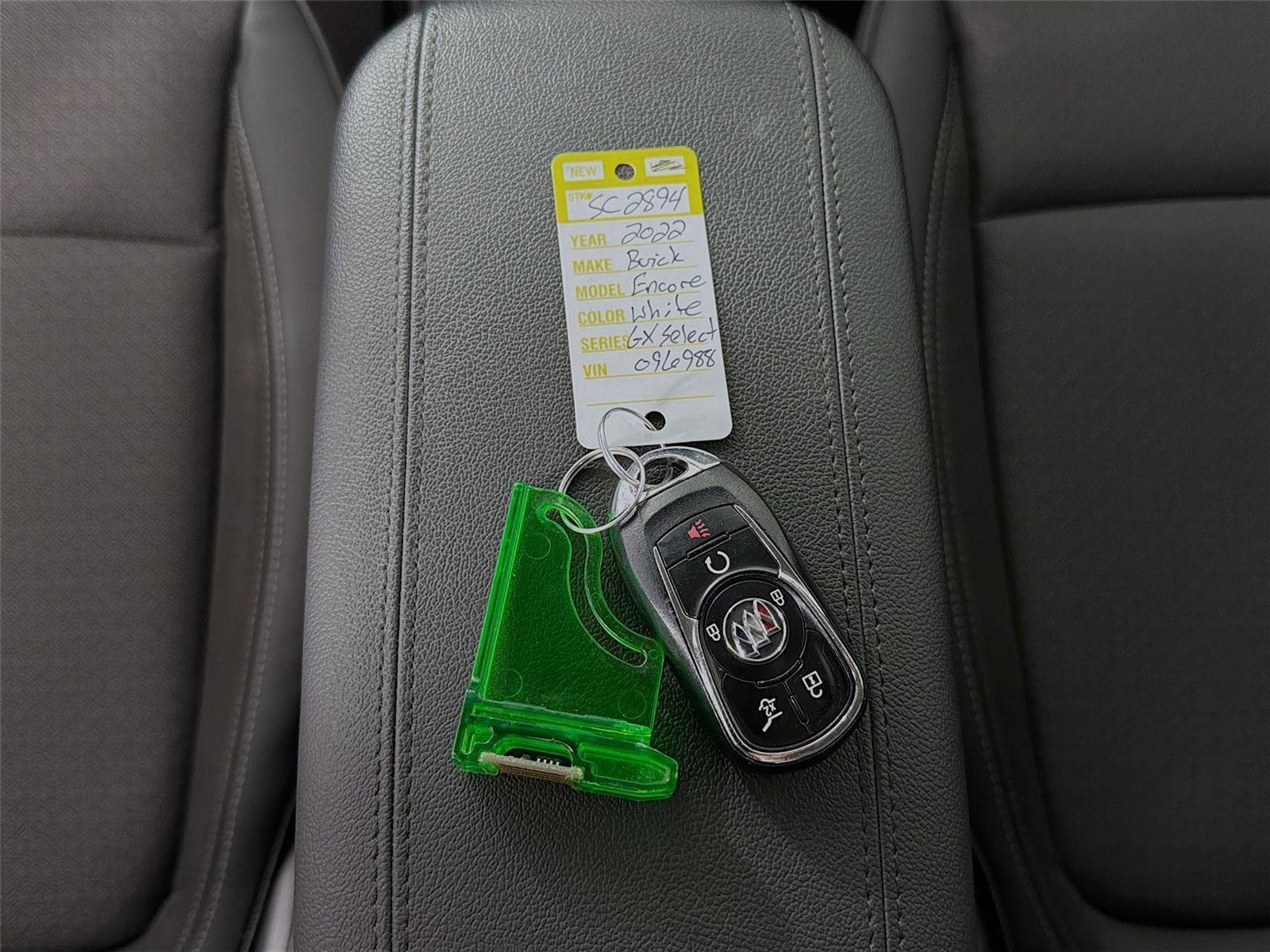 Used 2022 Buick Encore GX Select w/ Sport Touring Package image 30