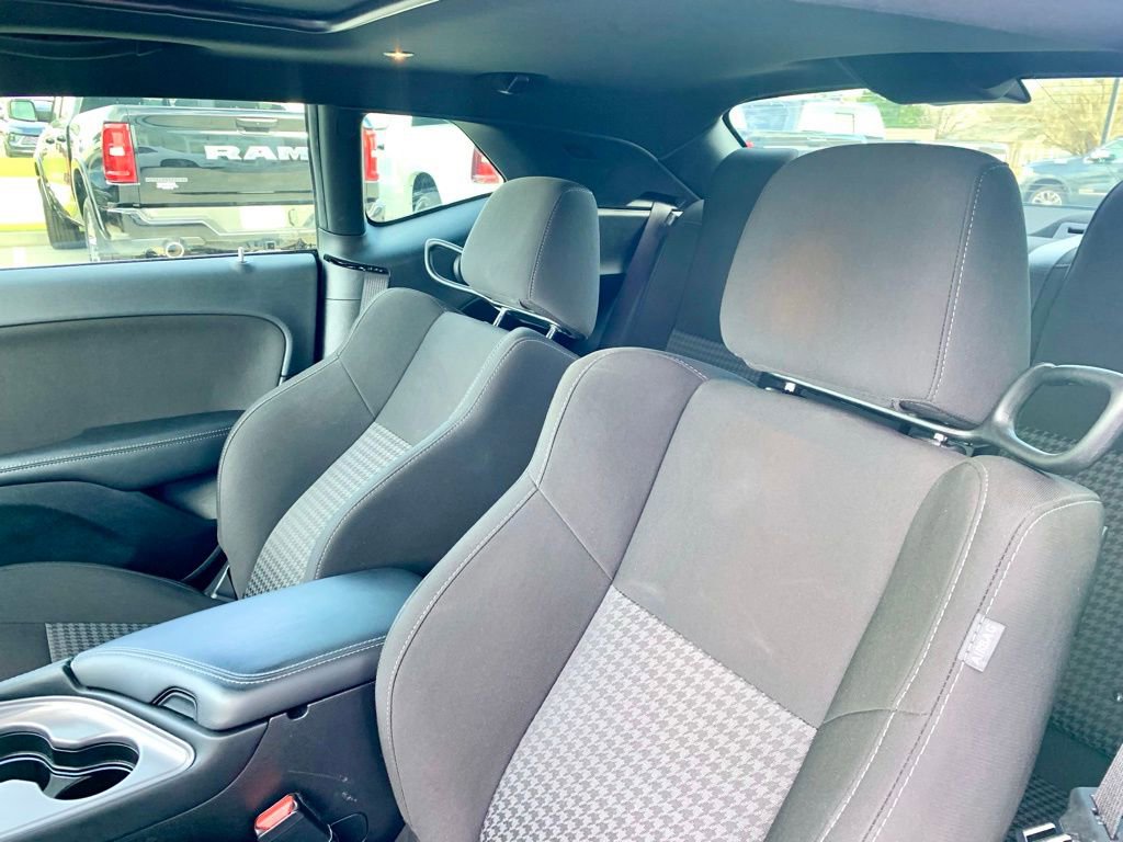 Used 2023 Dodge Challenger R/T w/ Blacktop Package image 13