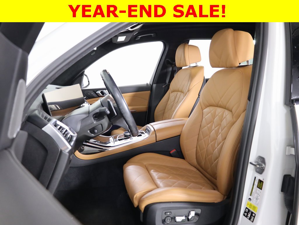Used 2023 BMW X7 xDrive40i w/ Executive Package image 21