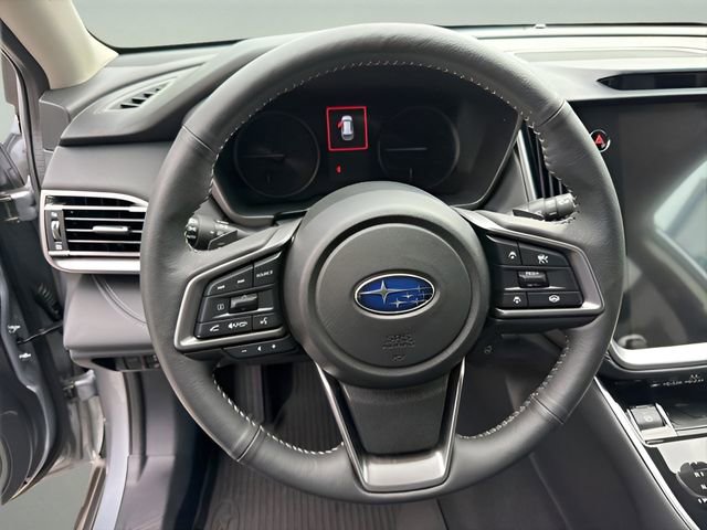 Used 2025 Subaru Outback Limited AWD/4WD image 16