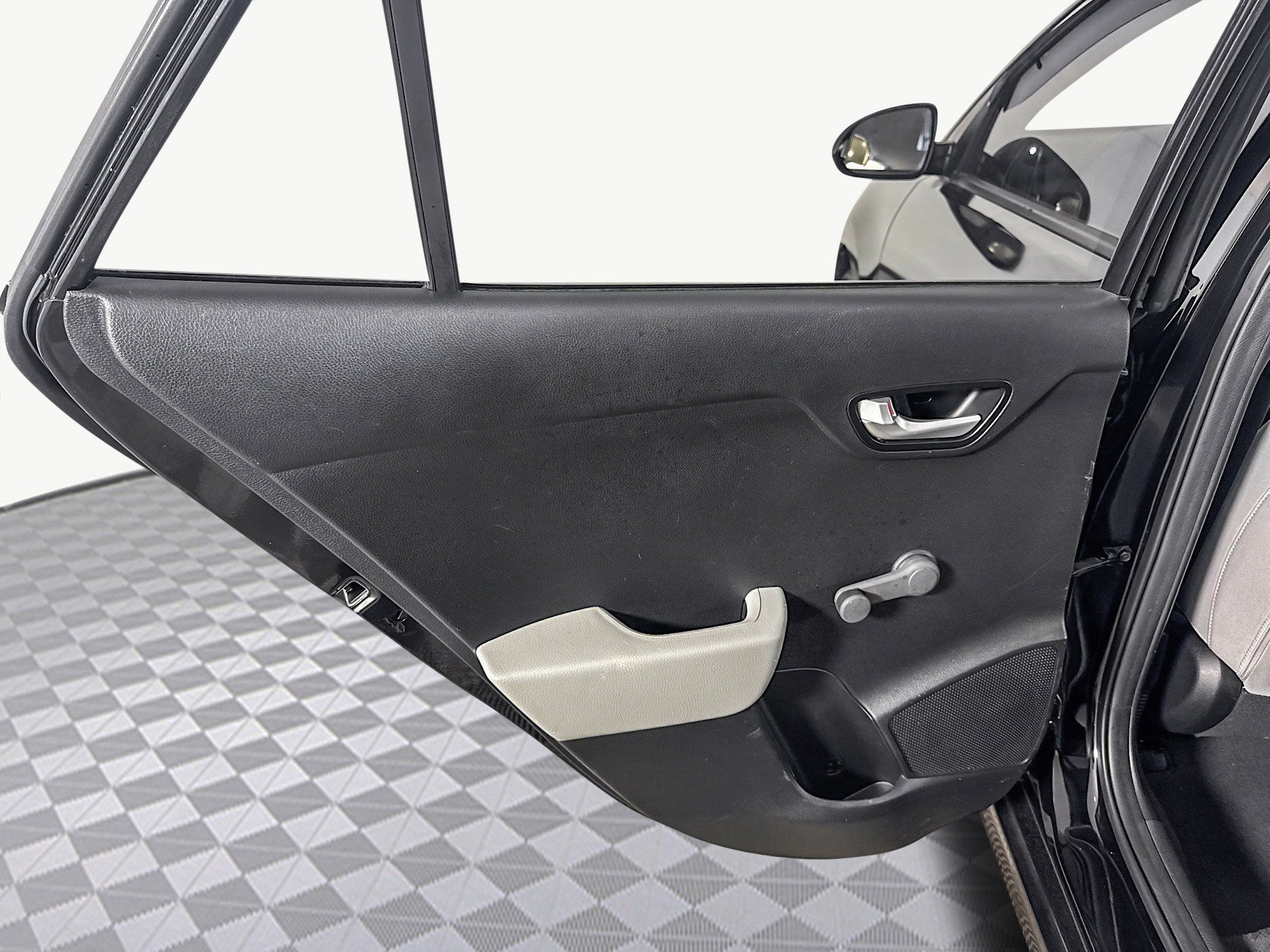 Used 2018 Kia Rio LX image 24