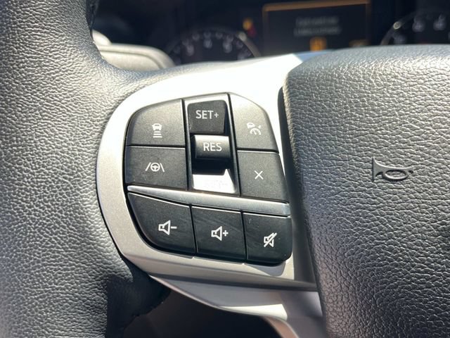 Used 2023 Ford Explorer XLT w/ Equipment Group 202A AWD/4WD image 38