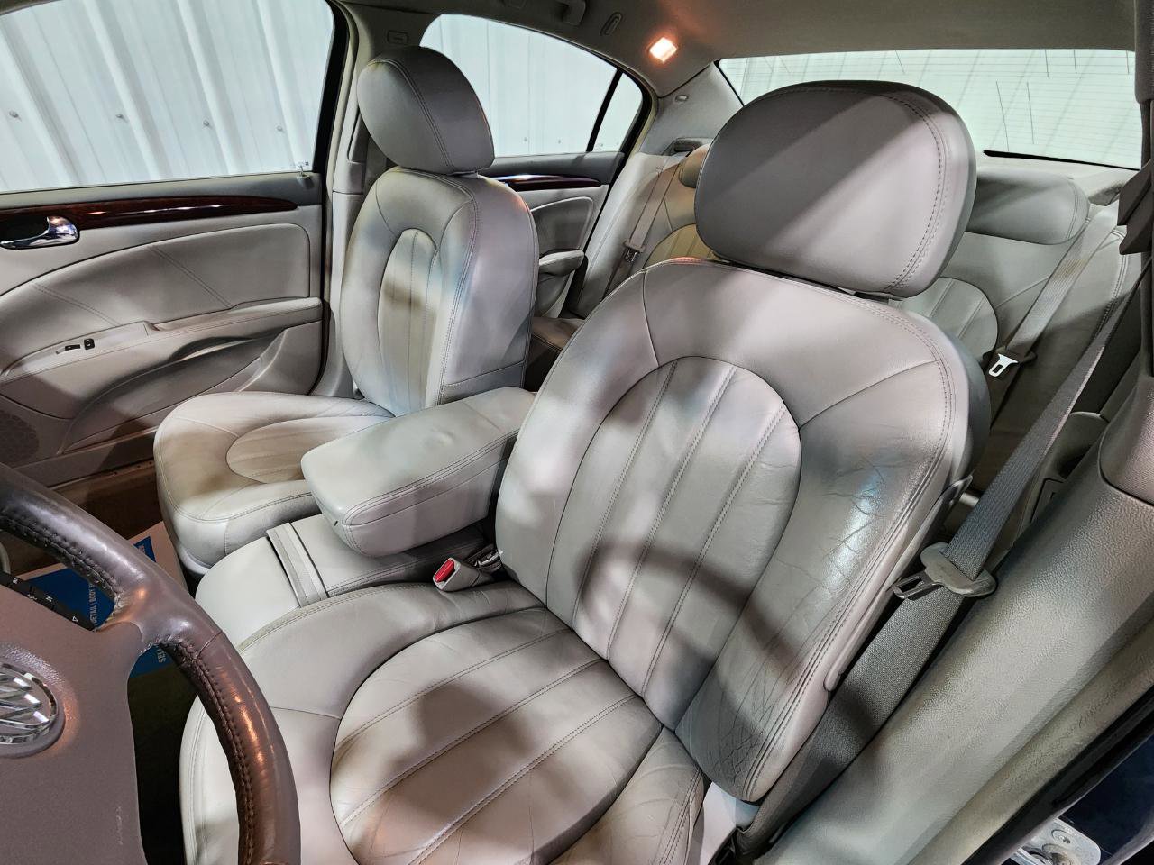 Used 2008 Buick Lucerne CXL w/ Ultra Confidence Package FWD image 14