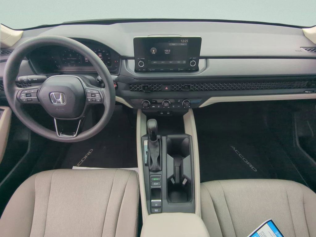 Certified 2025 Honda Accord LX image 12