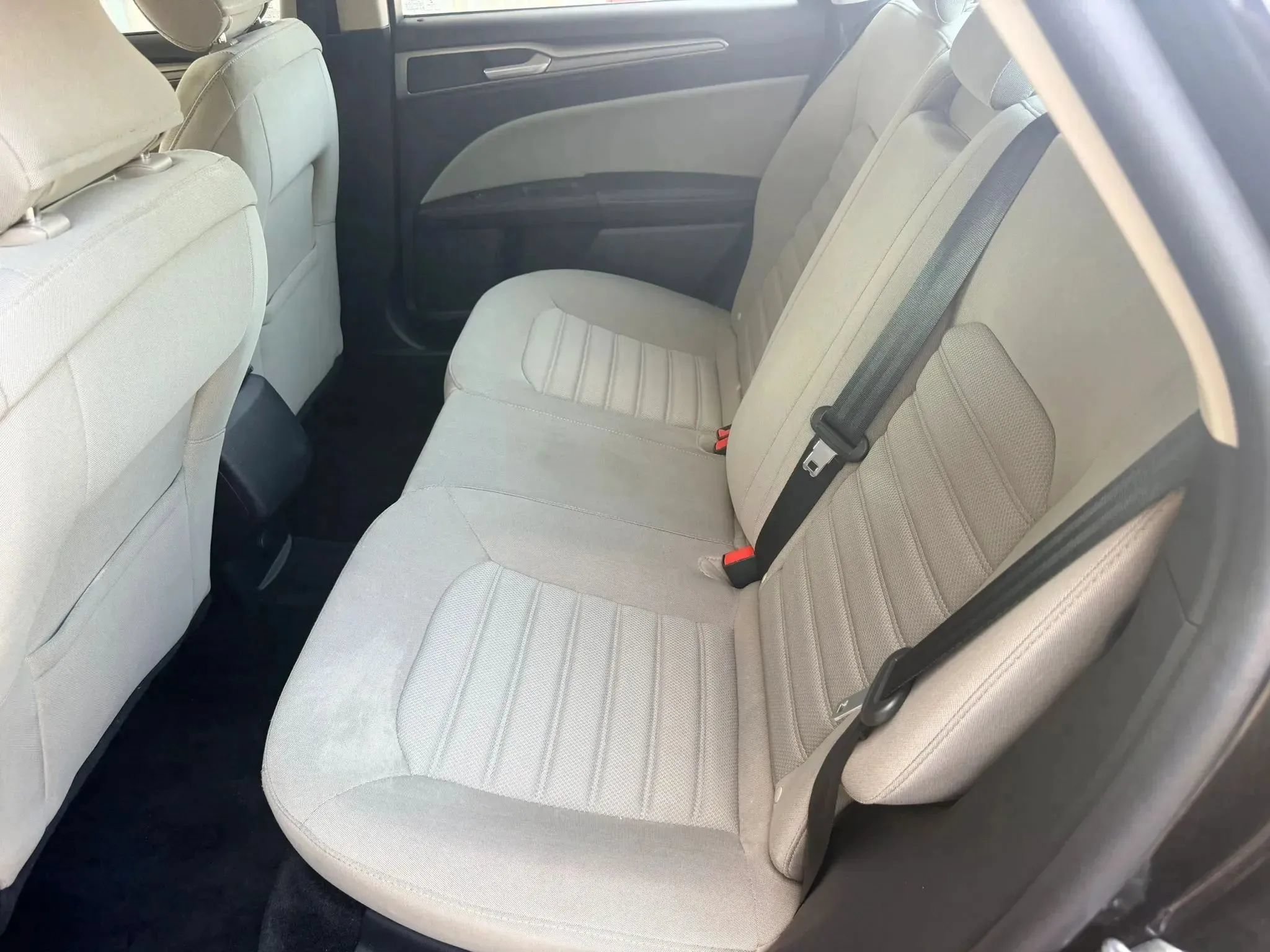 Used 2018 Ford Fusion S FWD image 20