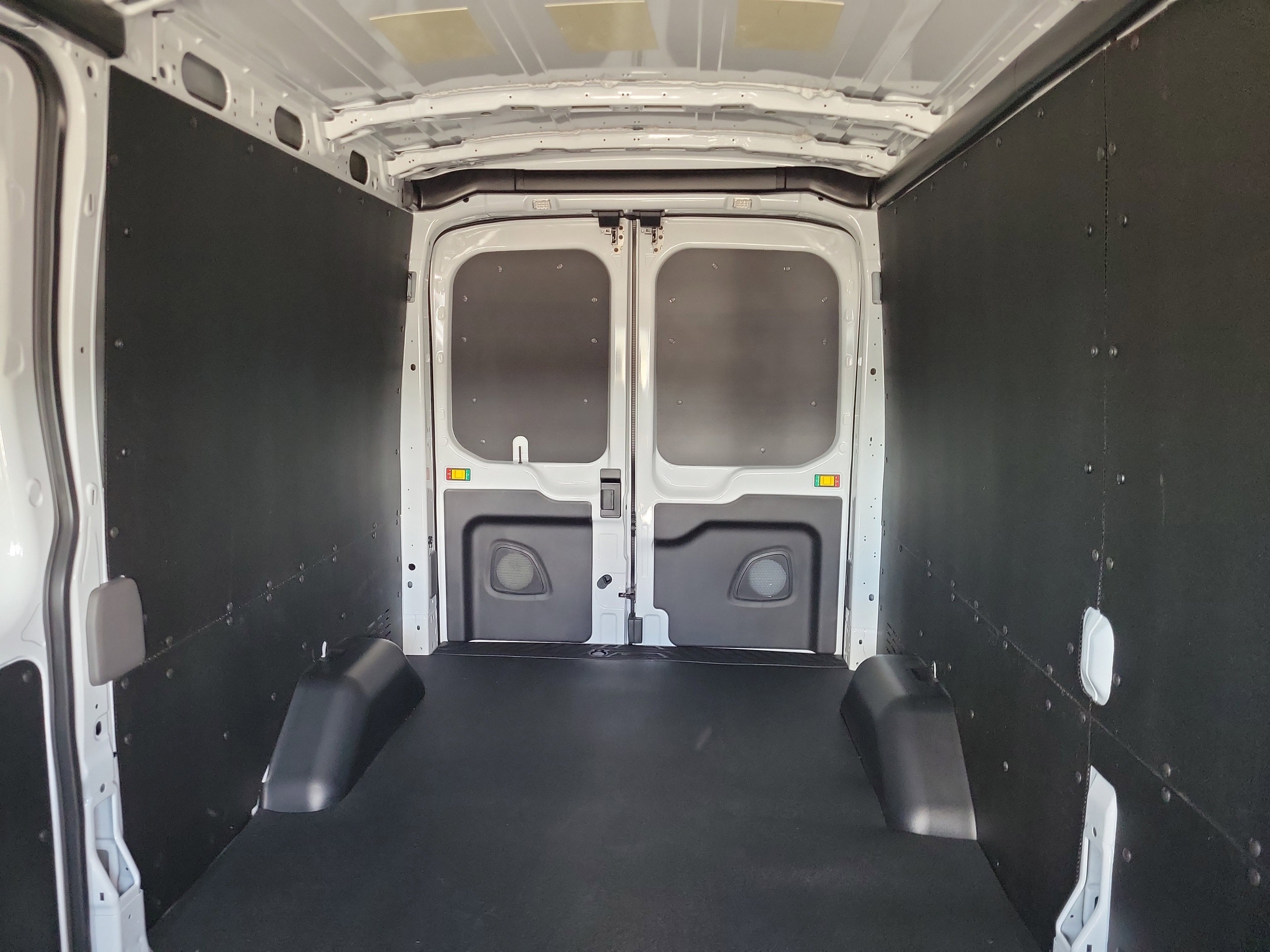 New 2026 Ford Transit 250 148 Medium Roof w/ Load Area Protection Package image 17