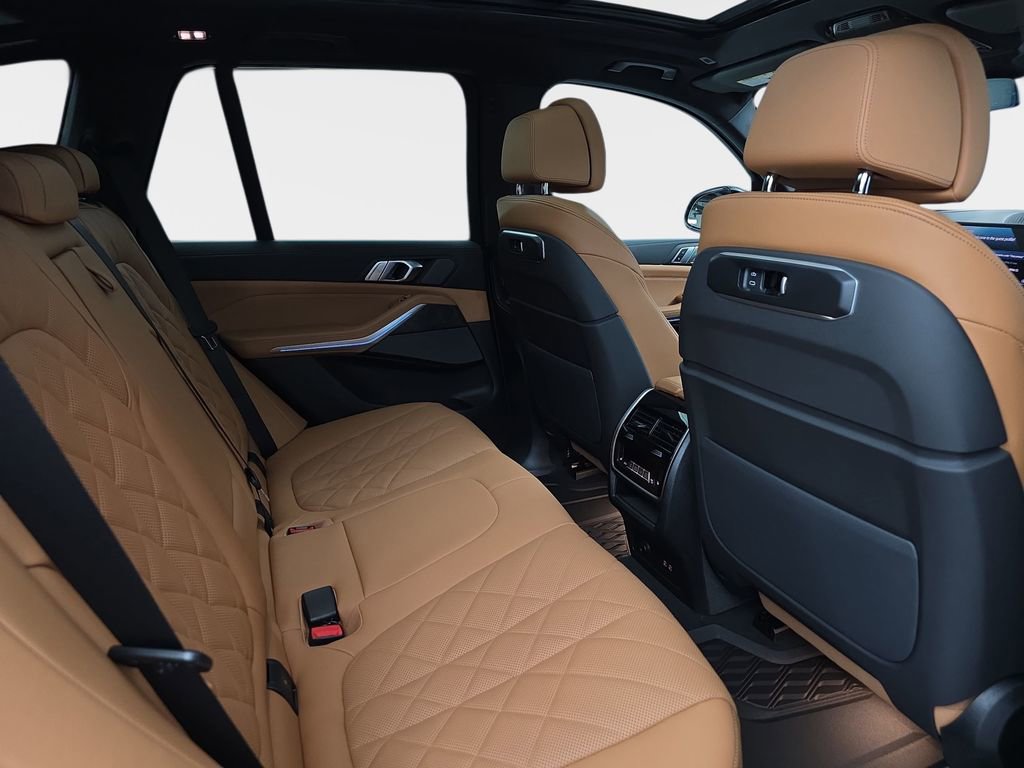 New 2026 BMW X5 xDrive50e w/ M Sport Package image 11