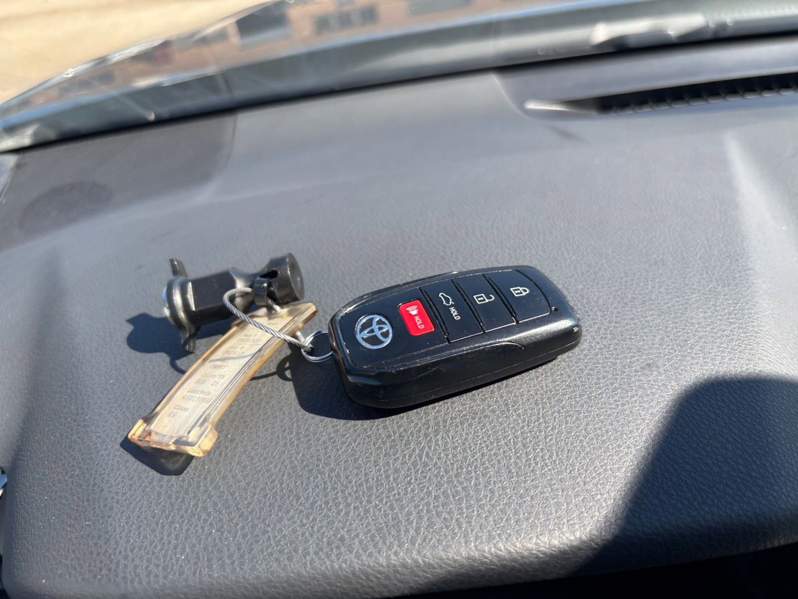 Used 2025 Toyota Camry SE FWD image 21