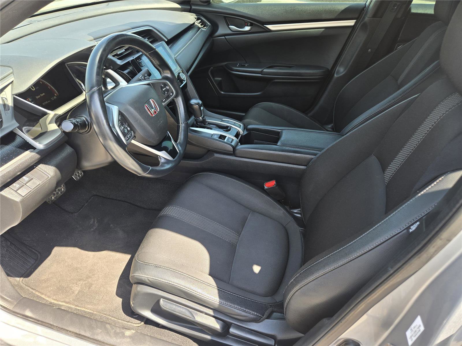 Used 2020 Honda Civic Sport image 12