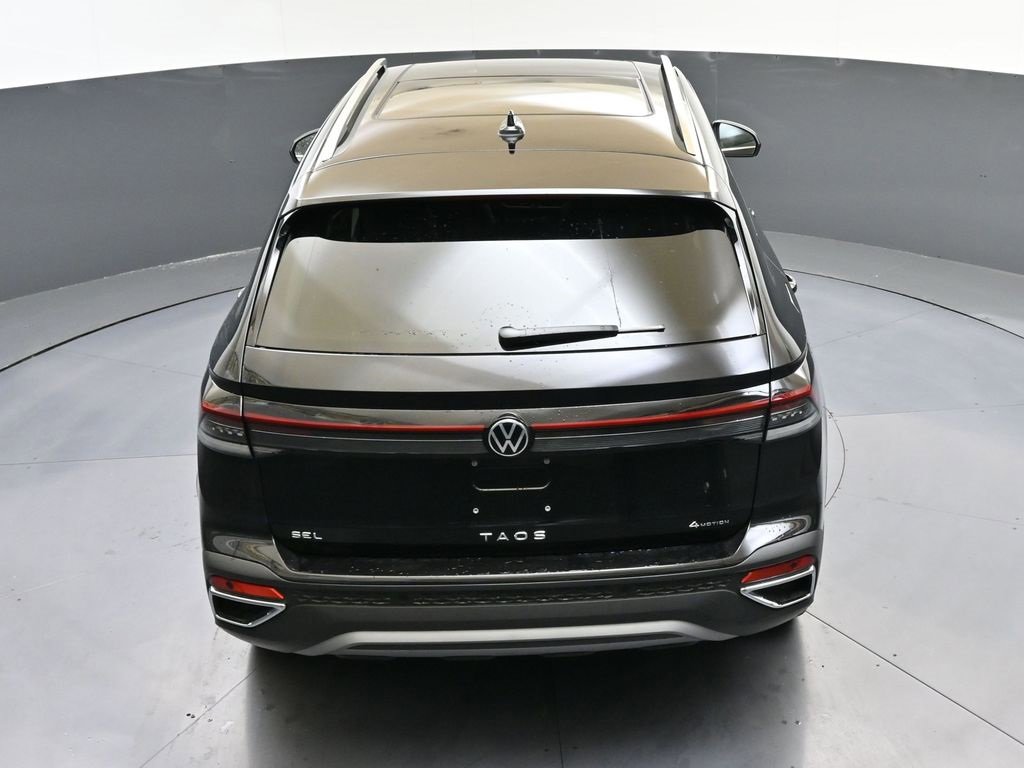 New 2025 Volkswagen Taos SEL image 47