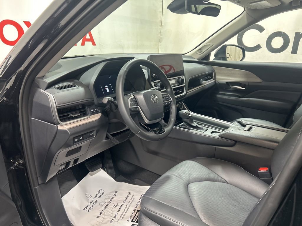 Used 2026 Toyota Grand Highlander Limited image 24