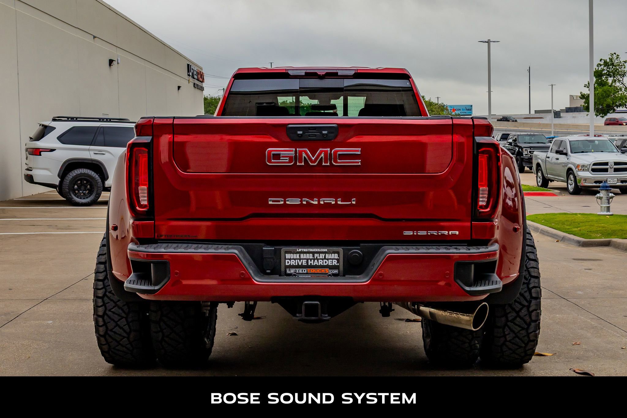 Used 2022 GMC Sierra 3500 Denali AWD/4WD image 8