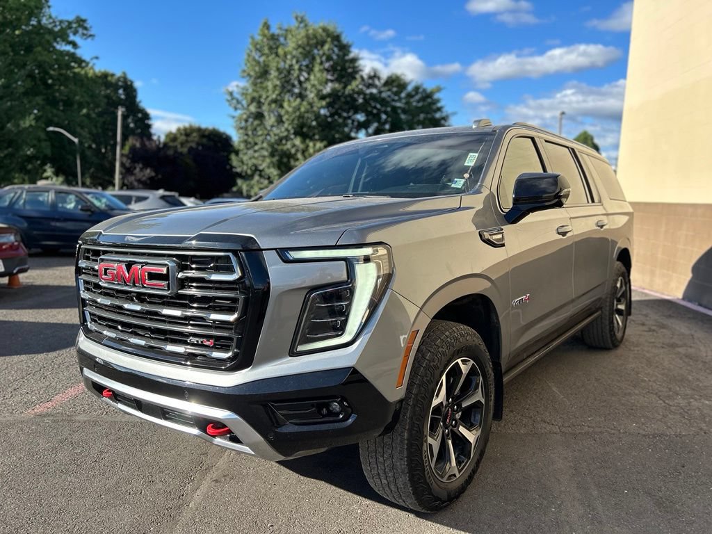 Used 2026 GMC Yukon XL AT4 AWD/4WD image 8