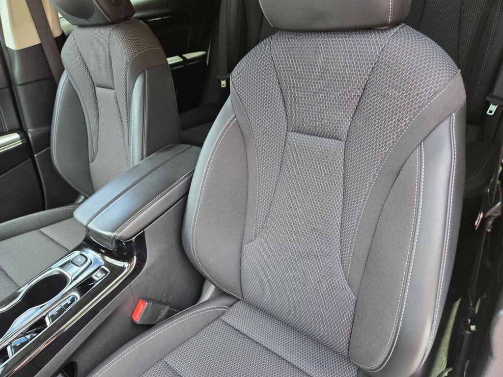 Used 2022 Buick Envision Preferred w/ Sport Touring Package FWD image 16
