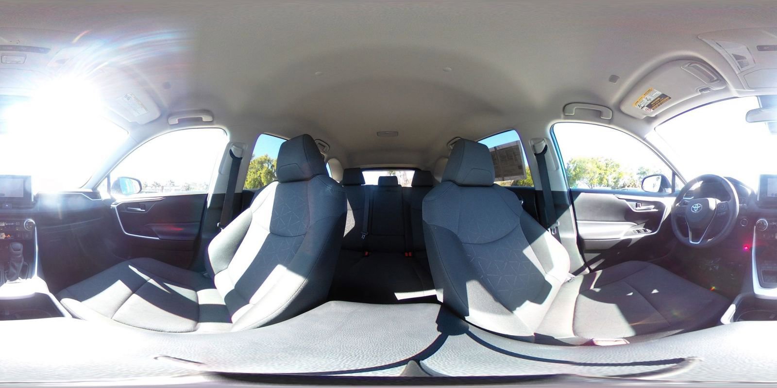 Used 2025 Toyota RAV4 XLE w/ Weather Package FWD image 43