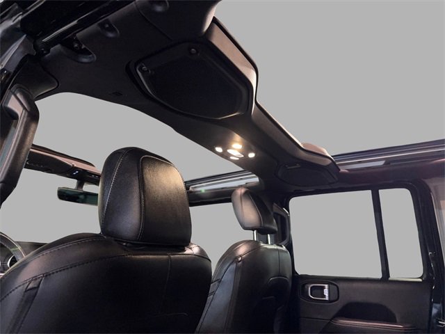 Used 2023 Jeep Wrangler Unlimited Sahara w/ Cold Weather Group image 23