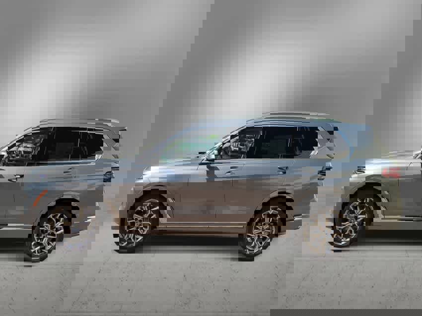 New 2026 BMW X7 xDrive40i w/ Executive Package image 5